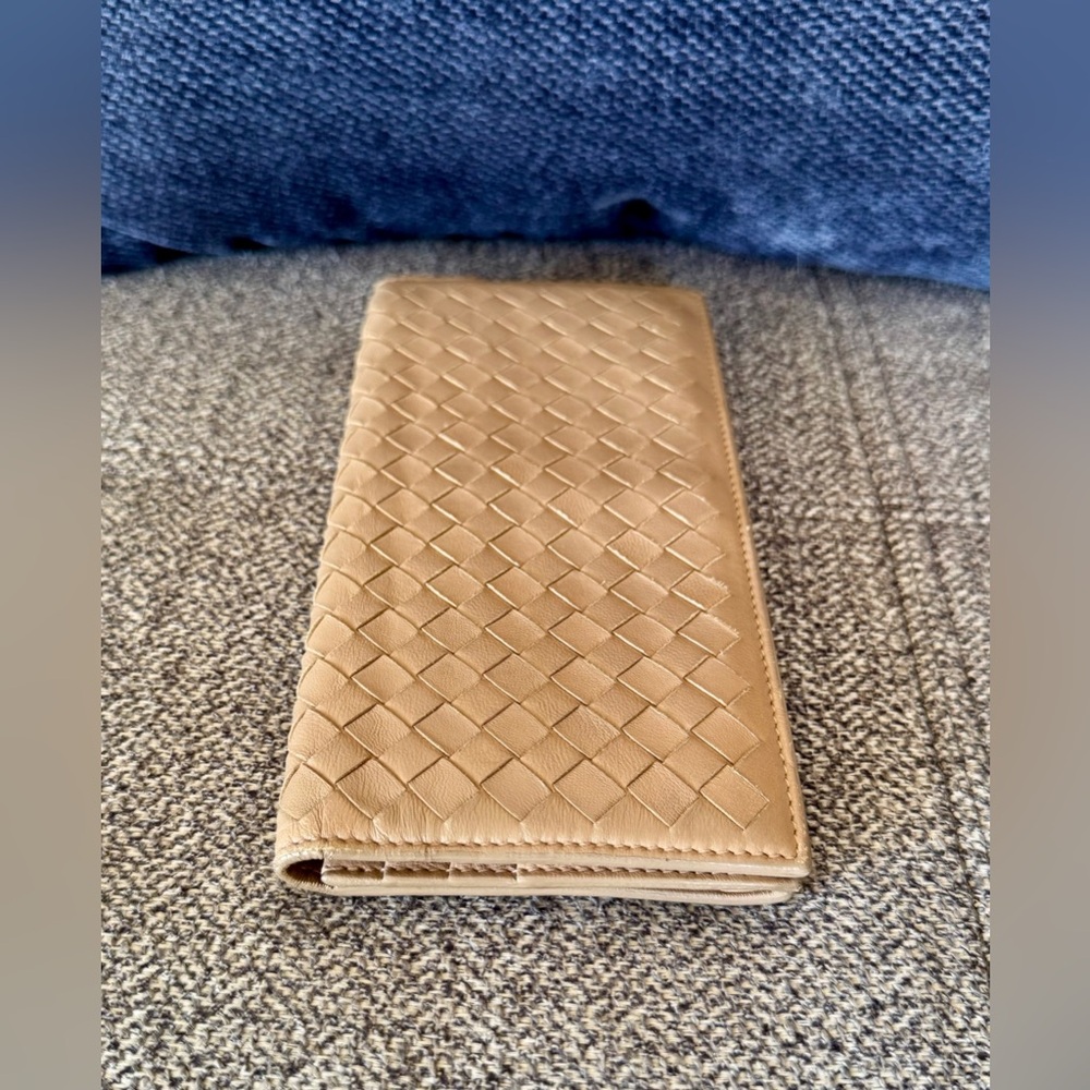 Bottega Veneta Intrecciato Leather Long Flap Wallet - Picture 11 of 13